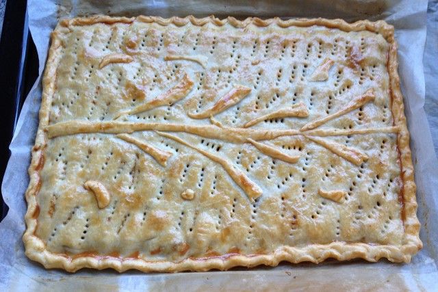 Empanada de bonito casera