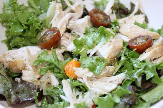 Ensalada de pollo en escabeche
