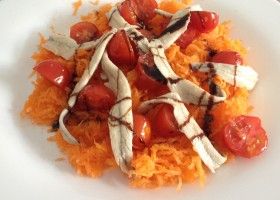 Ensalada de zanahoria y boquerones