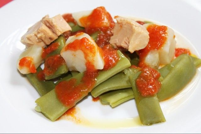 Judias verdes con tomate y bonito