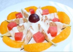 Macedonia de fruta con yogur