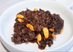 Morcilla con piñones