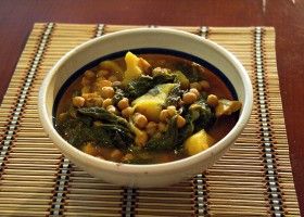 Potaje de garbanzos con bacalao