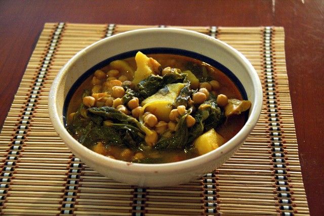 Potaje de garbanzos con bacalao