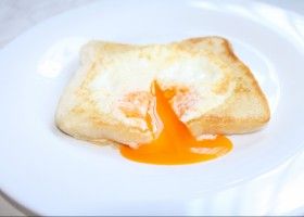 Sándwich de huevo frito