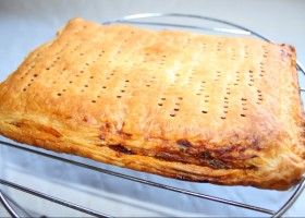 Empanada de Chorizo con Tónica