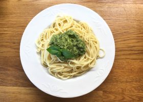 Espaguetis al Pesto Caseros y Sin Ajo