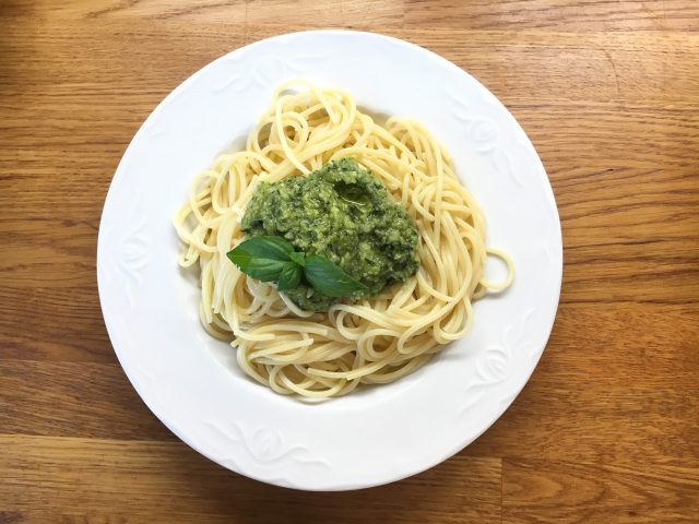 Espaguetis al Pesto