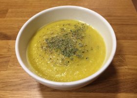 Crema de Calabacín con Curry