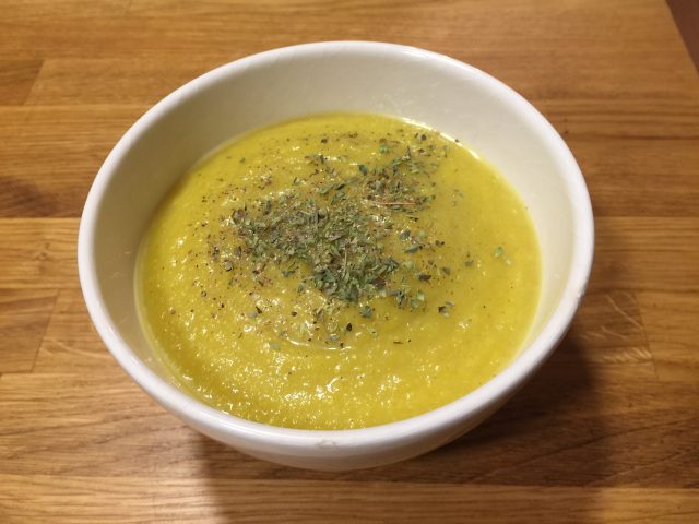 Crema de Calabacín con Curry